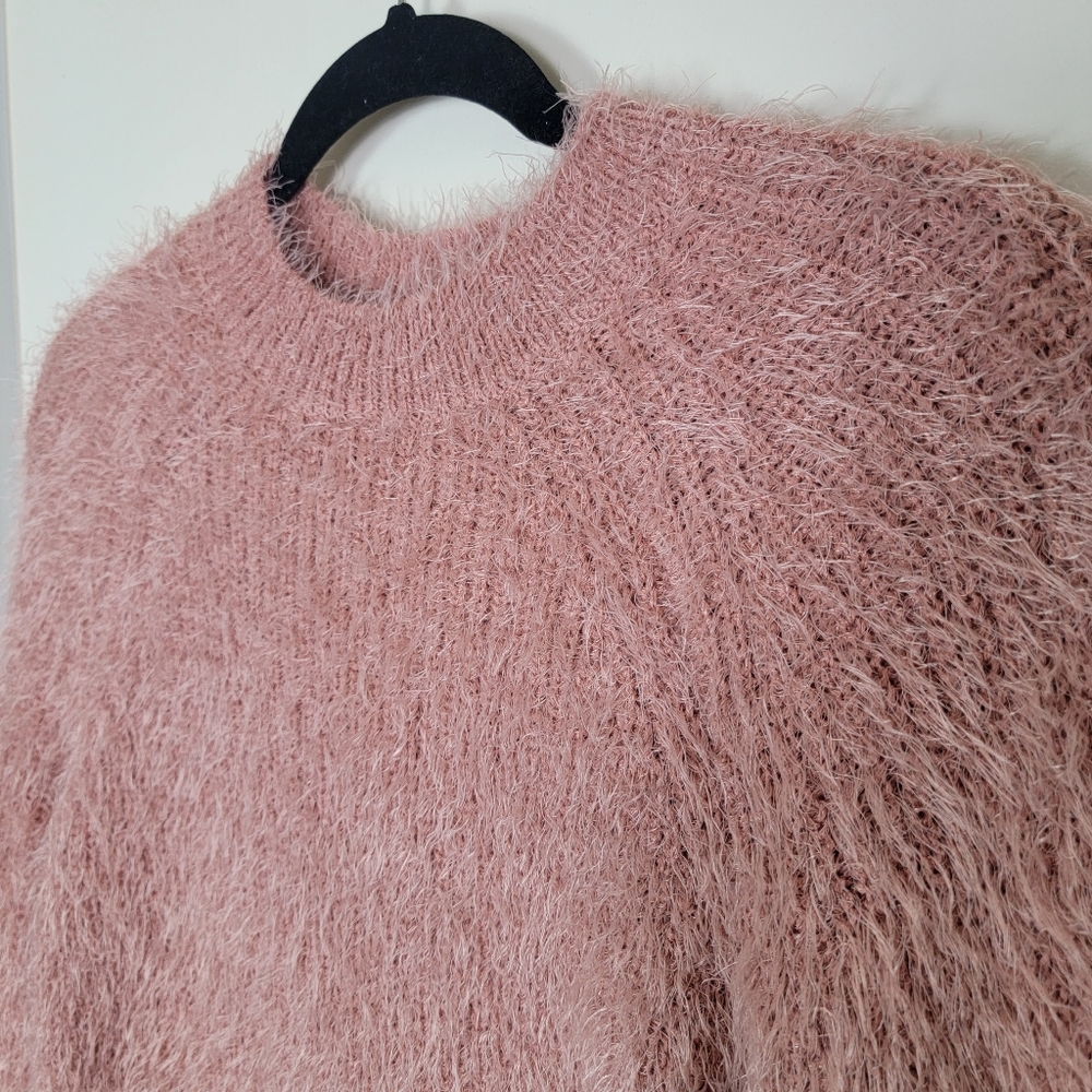 Pink Rose Womens Soft & Fuzzy Crewneck Long Sleeve Pullover‎ Sweater Sz M - Picture 3 of 10